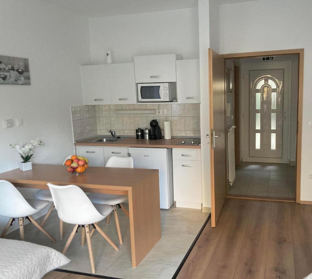 Jade Apartman Heviz Exterior foto